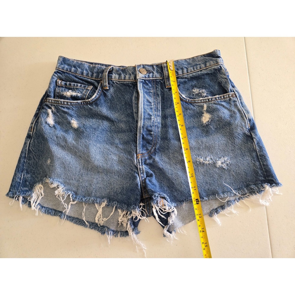 Boyish The Cody High-Rise Cut Off Distressed Denim Shorts Top Five Wash Size 28 - Picture 12 of 13